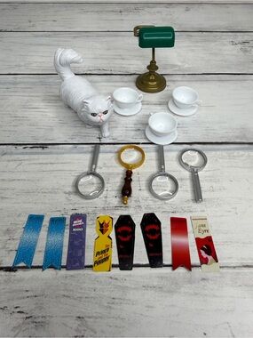 Mini Brands books accessories bundle